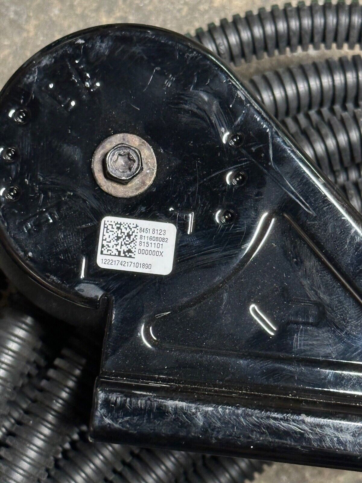 2024-2025 Silverado Sierra Auxiliary Trailer Camera gm 86584185 Camera Only