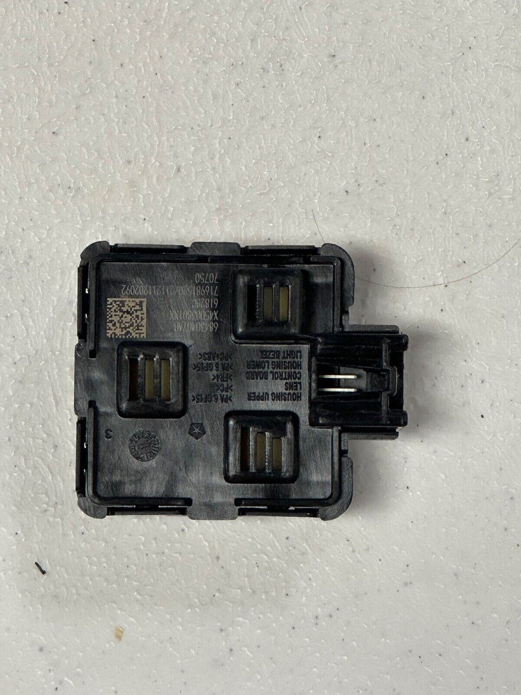 New OEM Mopar Cargo Lamp for 2021-2023 JEEP Grand Cherokee Wagoneer 68430407AB