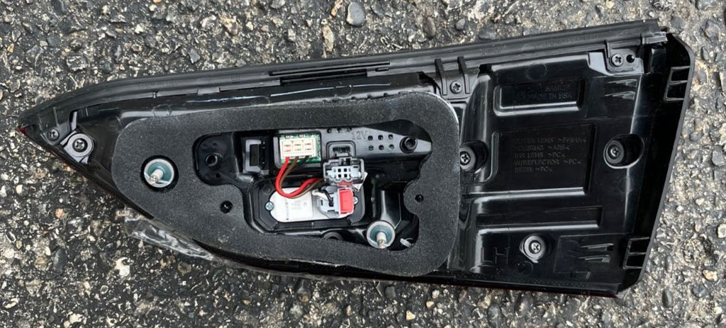 Genuine OEM | LED Taillight Left Driver Side for 2022-20224 GMC Terrain