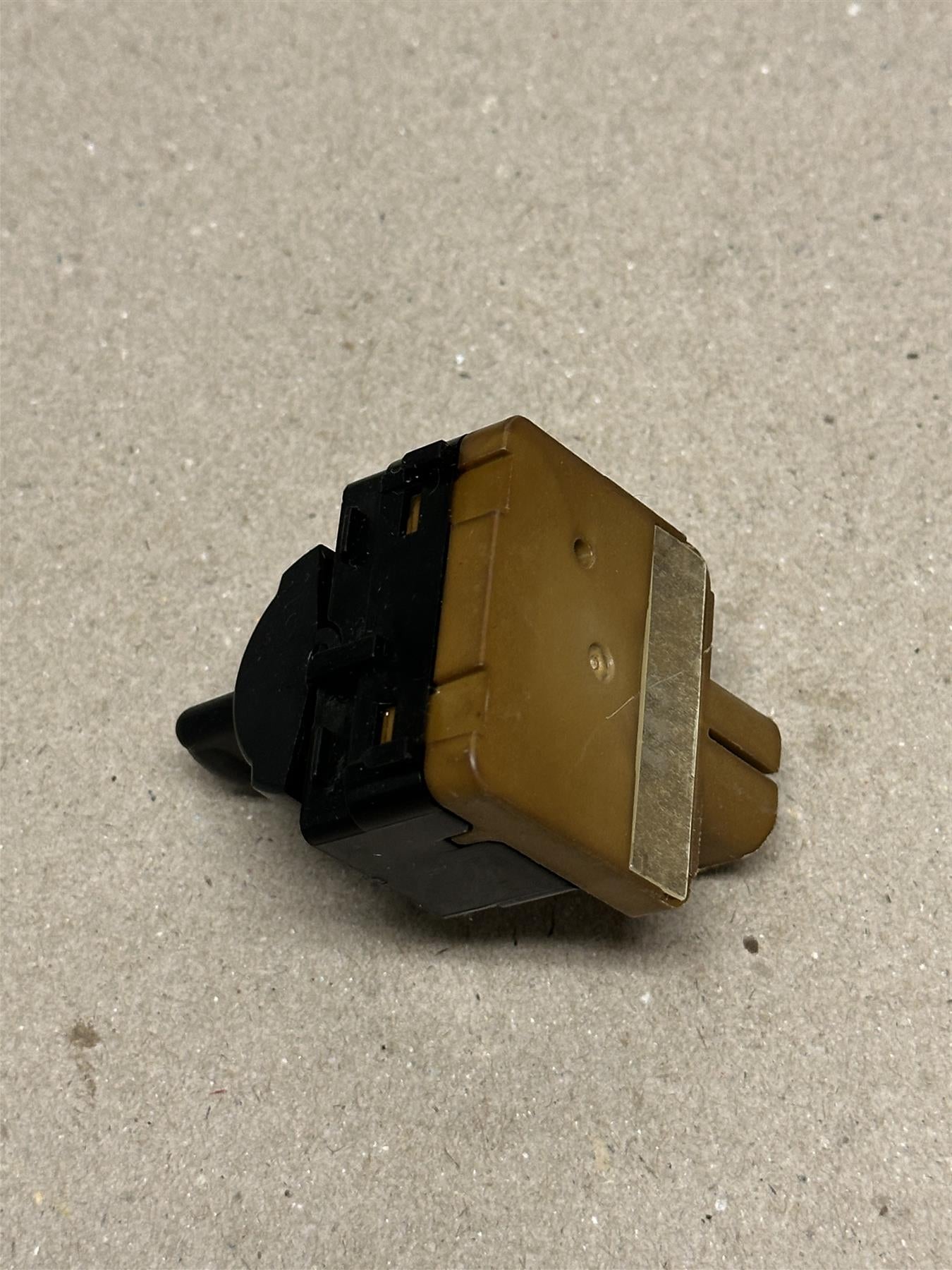 OEM GM Door Lock Switch 19245388 Genuine Front Passenger Side Control Button