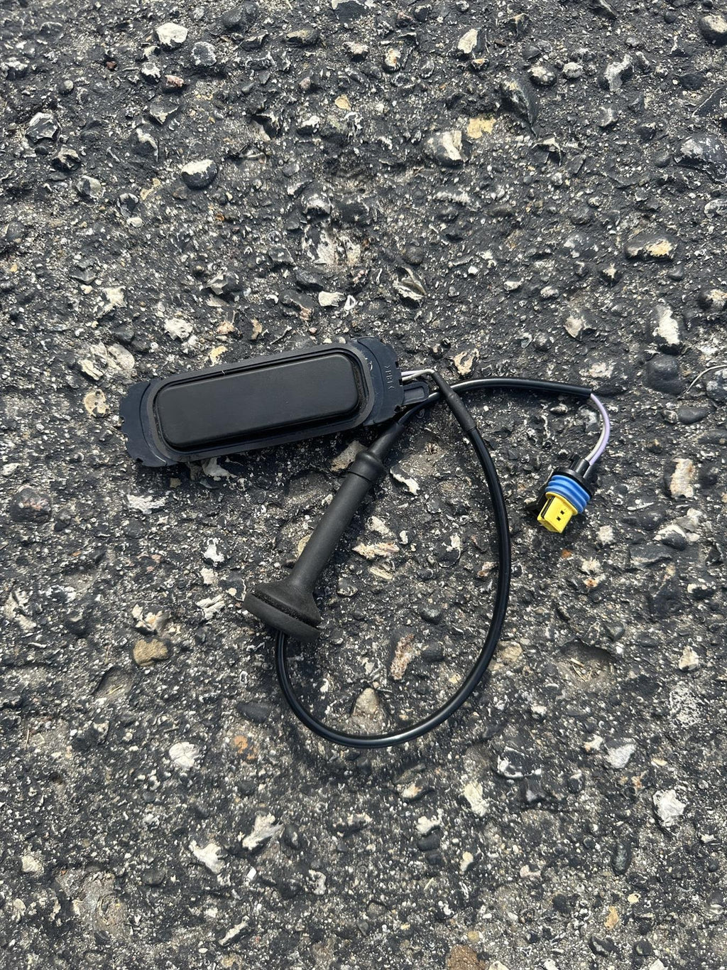 Genuine GM 15106857 Rear Liftgate Release Switch OEM