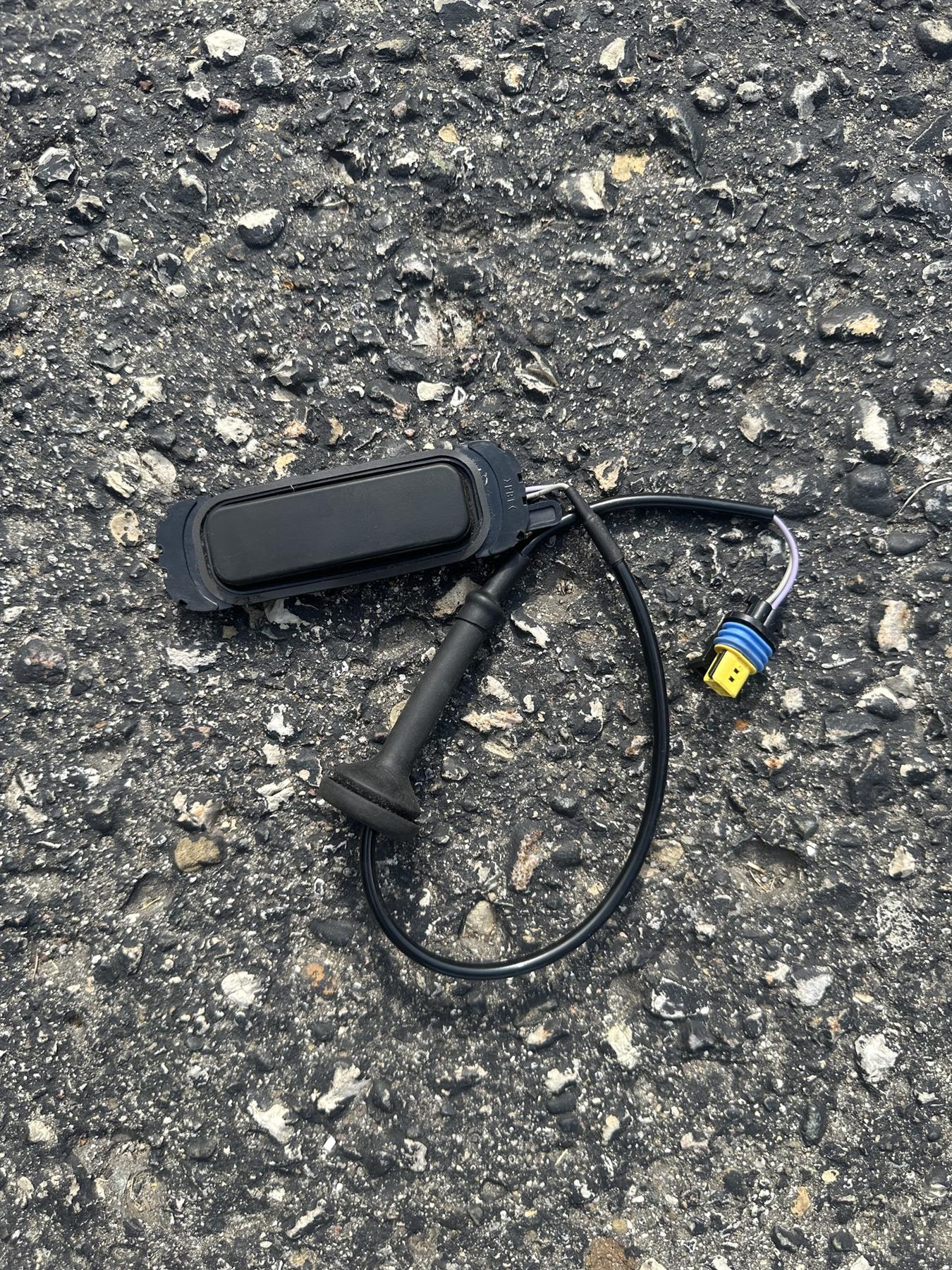 Genuine GM 15106857 Rear Liftgate Release Switch OEM