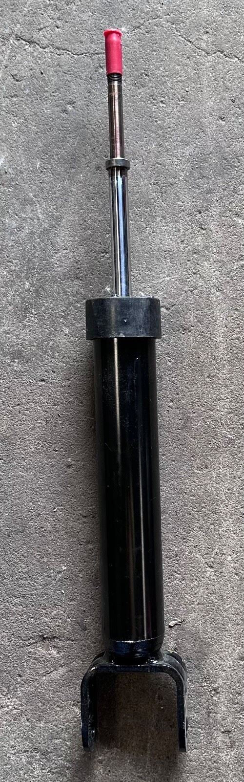 OEM | Shock Absorber Mopar 68458066AE
