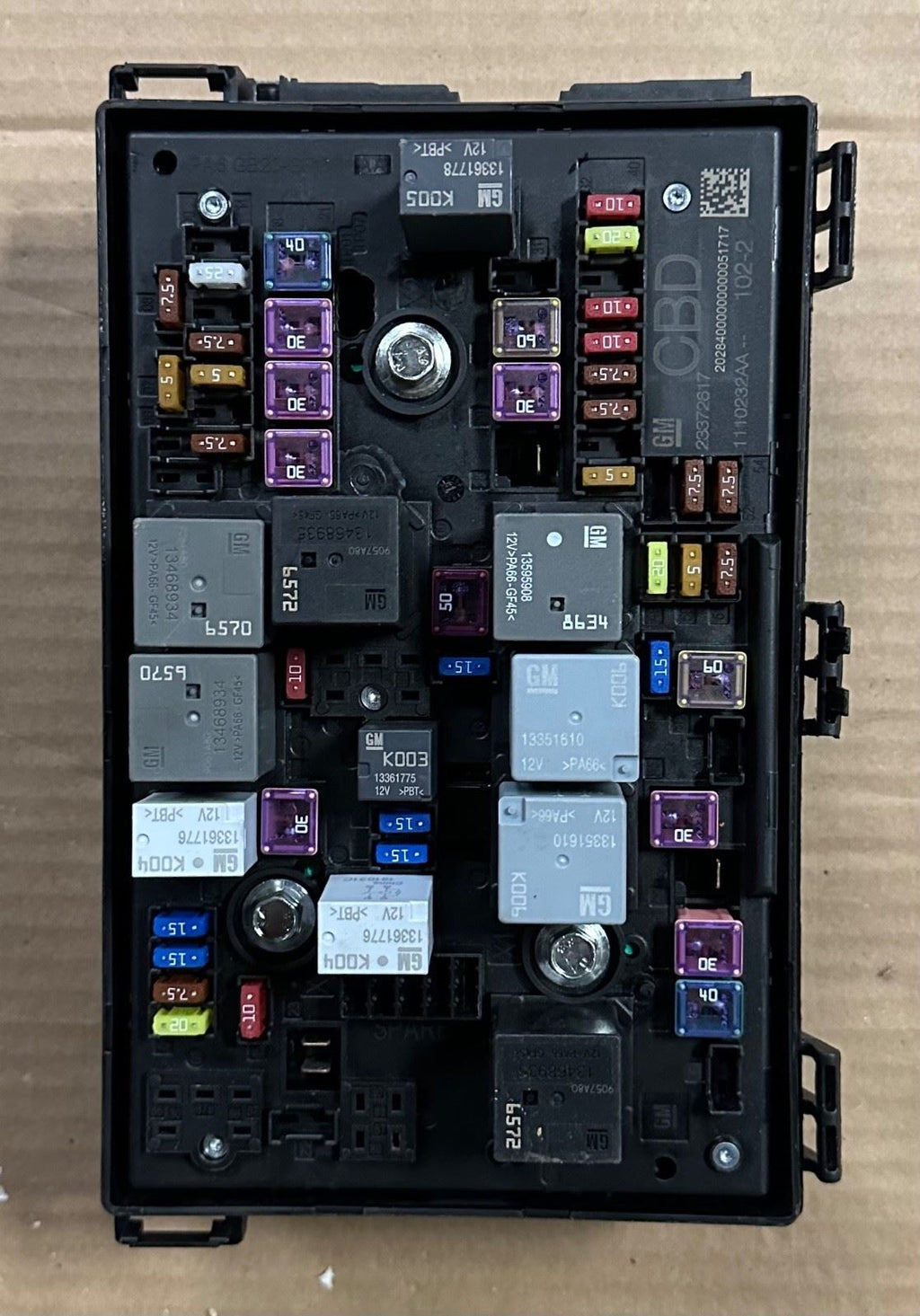 OEM | Fuse Block Front Compartment Fits 2015-2017 Verano GM 23372617