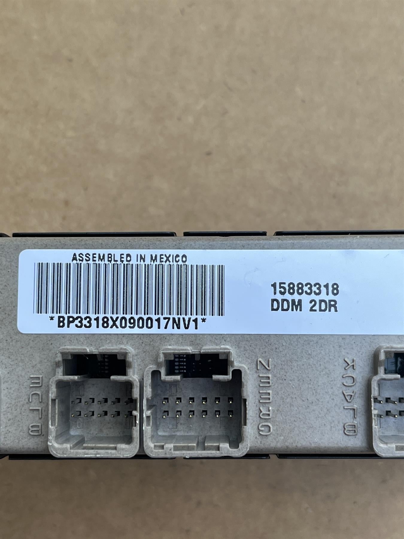 Genuine GM 15883318 Front Left Master Power Window Door Lock Switch