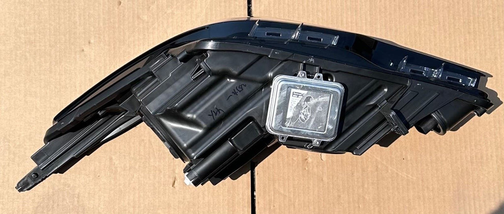 OEM | Headlight Assembly Passenger fits 16 - 18 Buick Envision 84152651