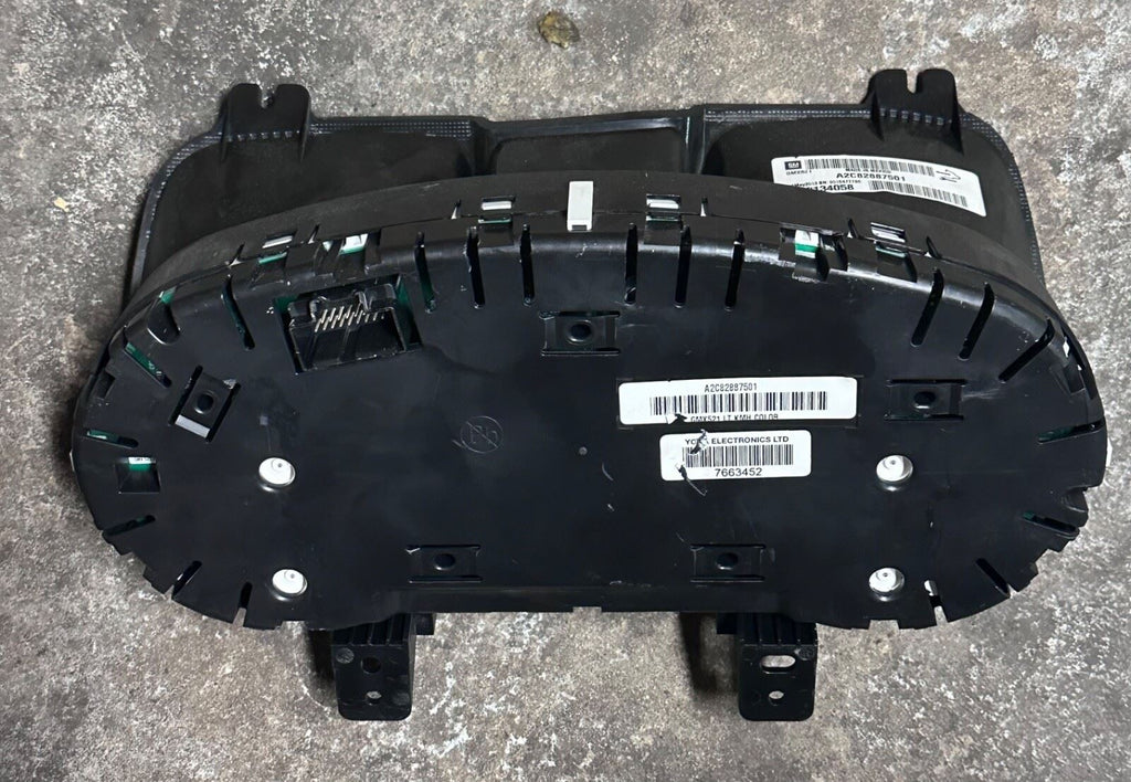 OEM | Speedometer Instrument Cluster fits 2014 - 2015 Camaro kph 23134048