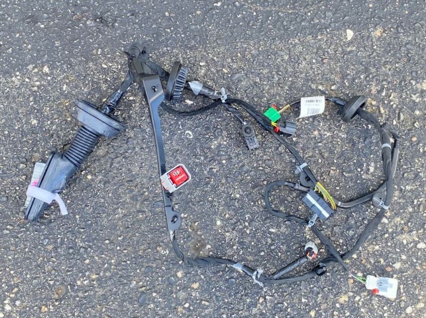 OEM | Wire Harness Assembly fits 2015-2020 Tahoe GM 84305355
