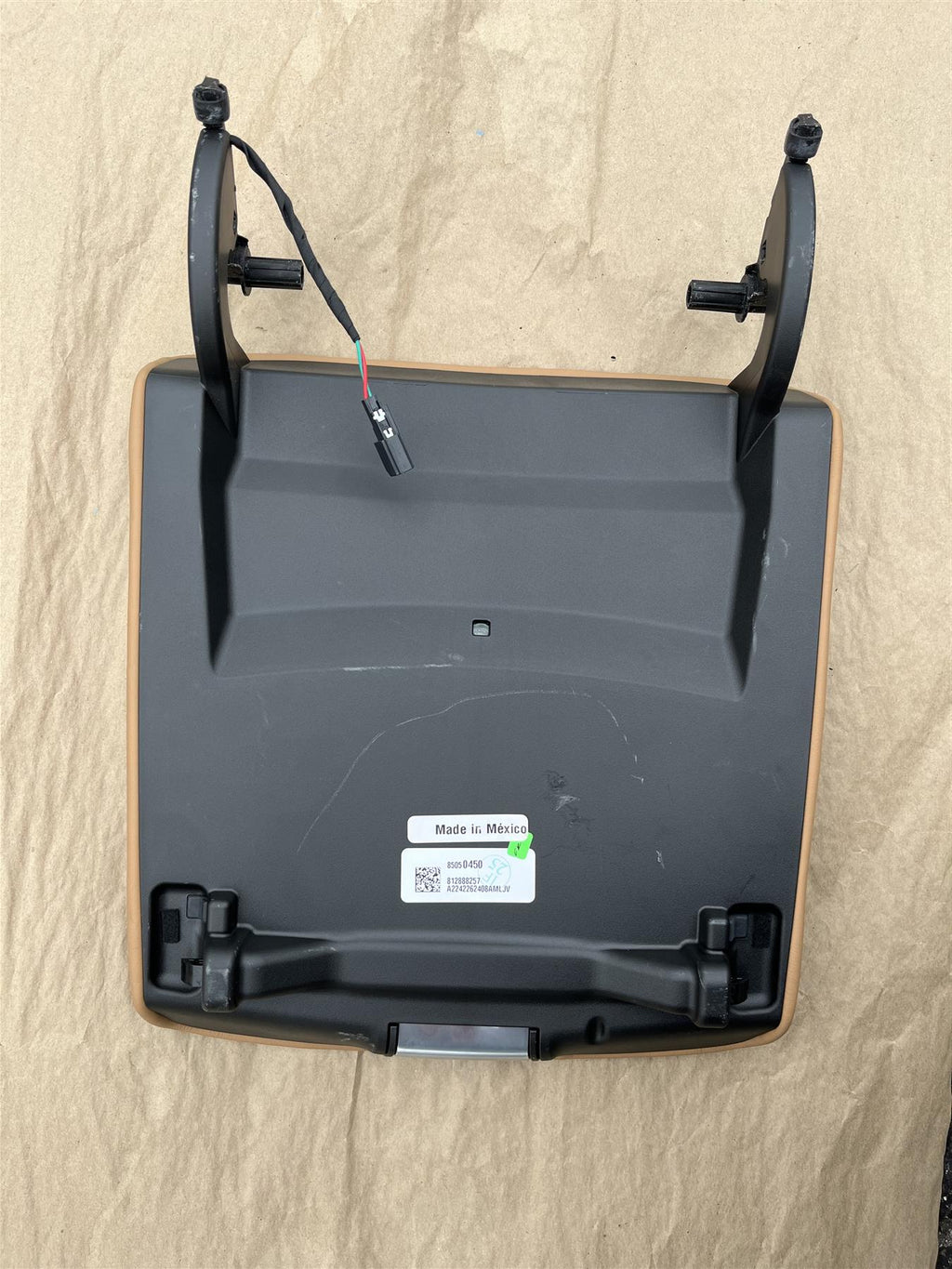 Genuine GM Cadillac Escalade Front Center Console Armrest 85050450