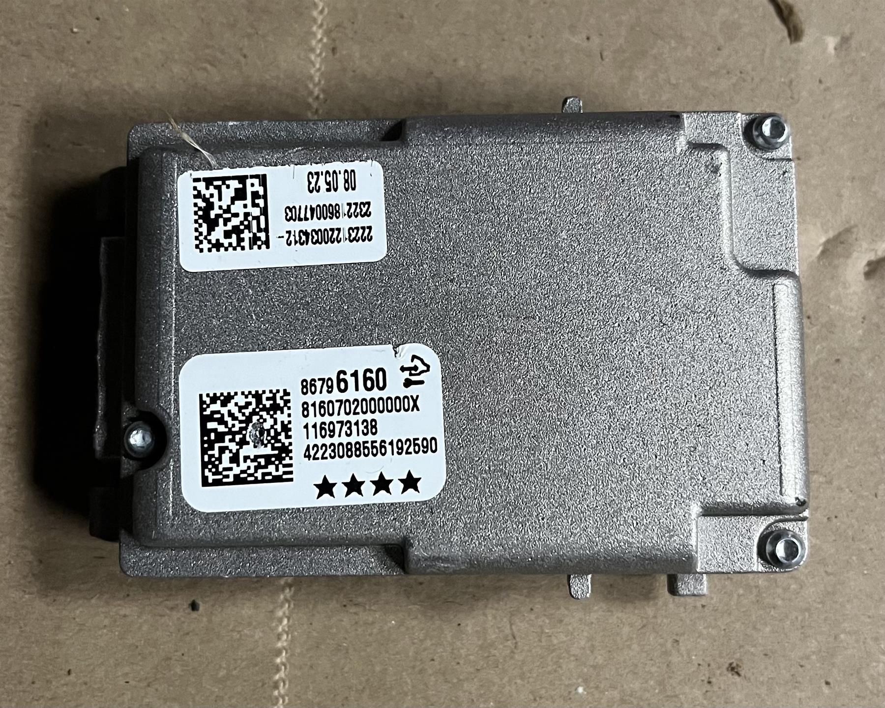 GM Radio Receiver Infotainment Module 86796160 OEM