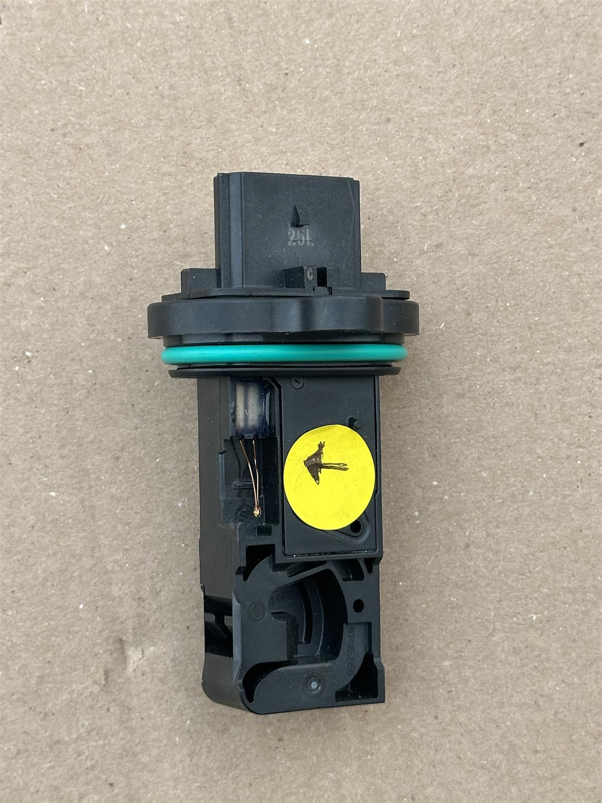 Genuine GM 12671625 Mass Air Flow Sensor MAF OEM