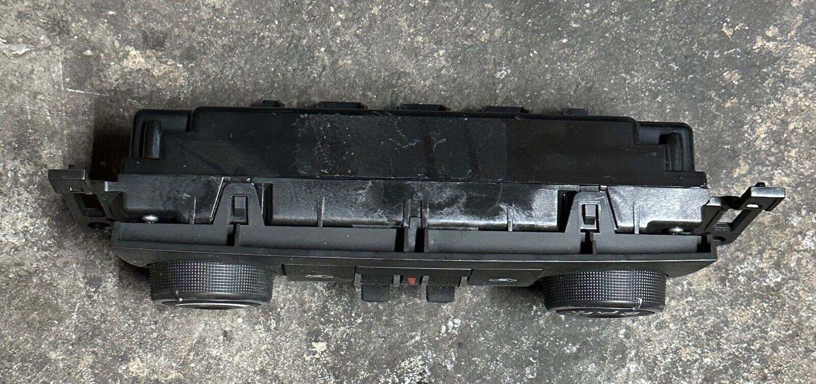 ACDelco GM OE/GM Genuine Parts 1574133 - HVAC Control Panel