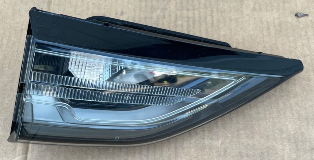 Genuine OEM | Backup Lamp Driver Side fits Chevy Traverse 2018-2021 85164976