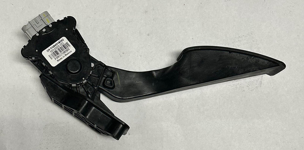 GM 84018392 Accelerator Pedal with Sensor Impala LaCrosse 2009-2016 OEM