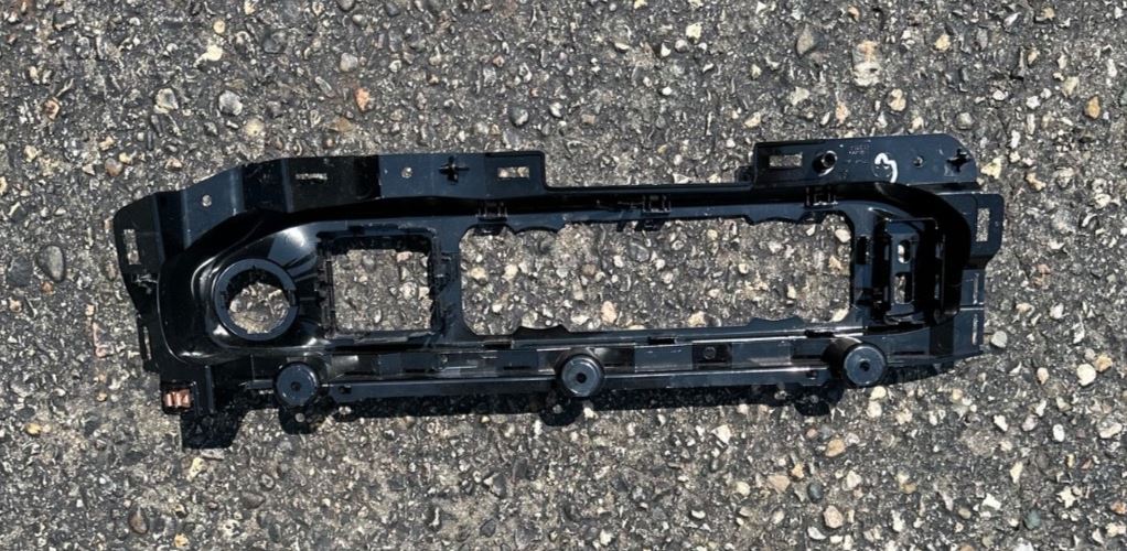 OEM | Main Temperature Ignition Dash Bezel Fits GM Sierra Silverado GM 86546443