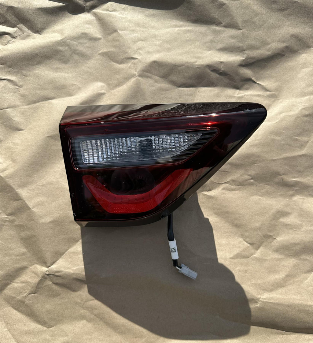 Genuine GM 42857971 Left Rear Backup Lamp Assembly for Chevrolet Trailblazer