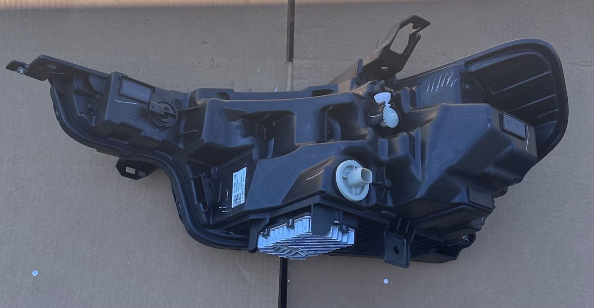 OEM | Headlight Assembly Passenger Side fits Colorado 24 - 25 GM 85051906