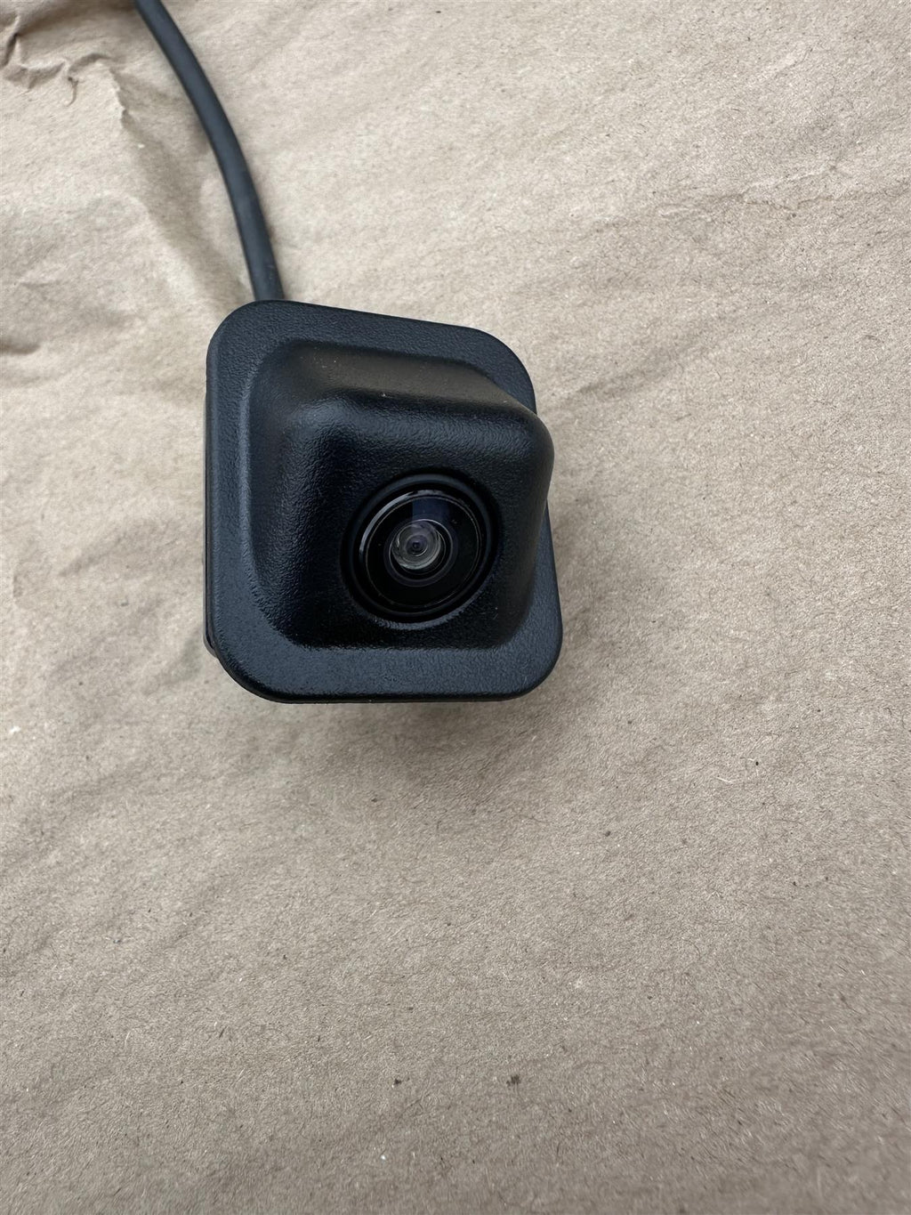 Genuine GM 23388750 Rear View Park Assist Camera - OEM Backup Camera Unit