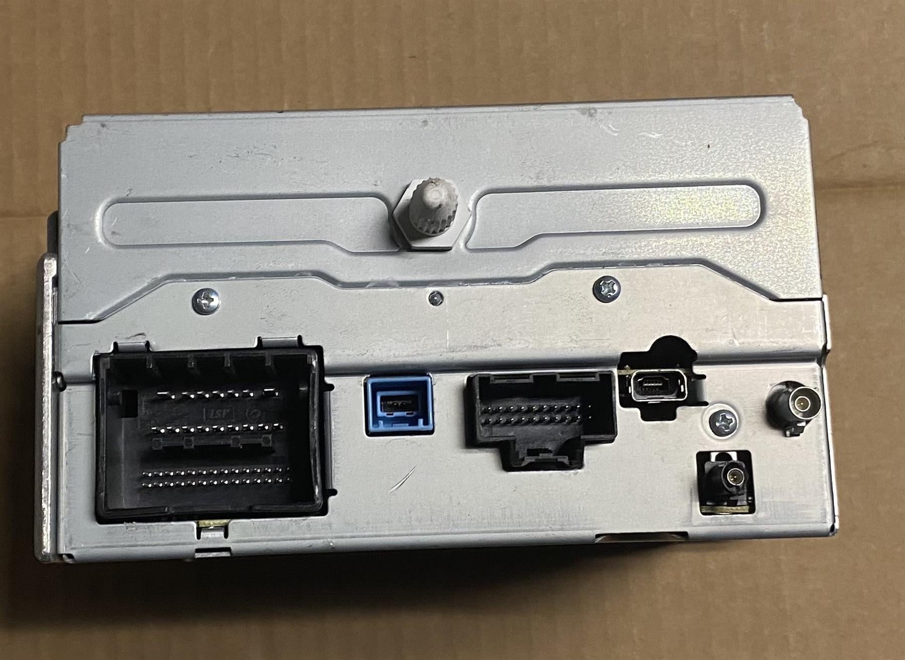 OEM | Radio Control Unit fits 2014-2015 Malibu GM 23438032