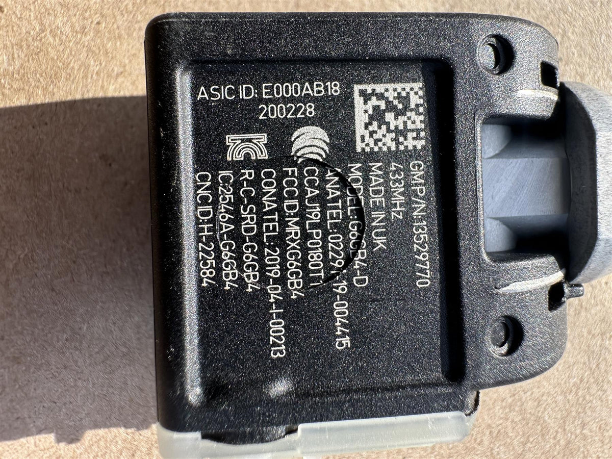 Genuine GM 13529770 TPMS Tire Pressure Sensor 433MHz Corvette Silverado