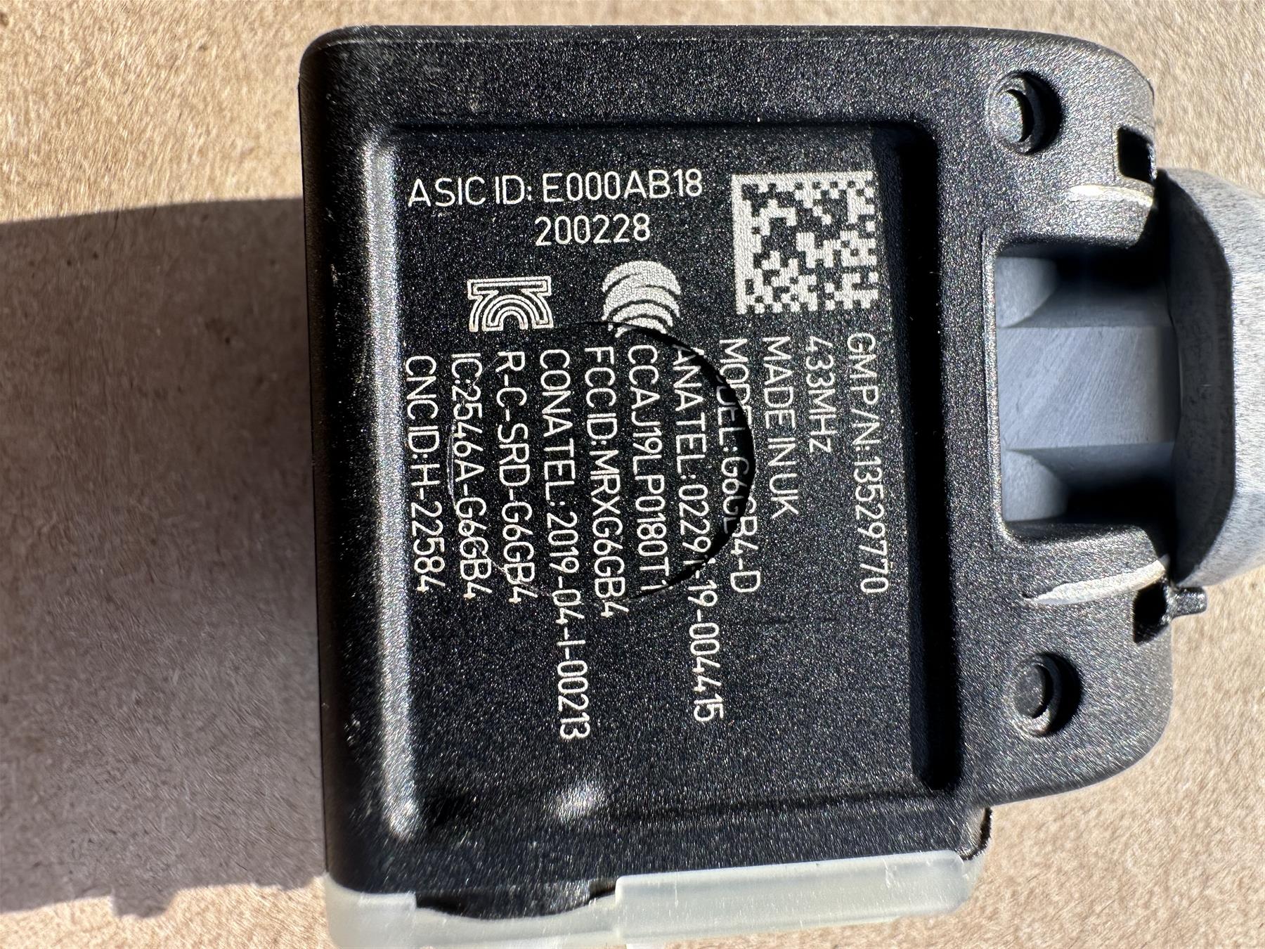 Genuine GM 13529770 TPMS Tire Pressure Sensor 433MHz Corvette Silverado