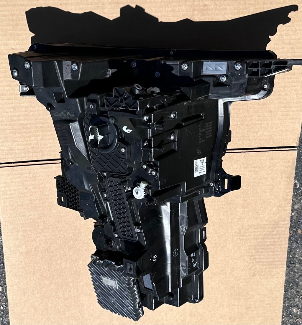 OEM | Headlight Assembly Driver Side fits 24-25 Lyriq GM 85022349