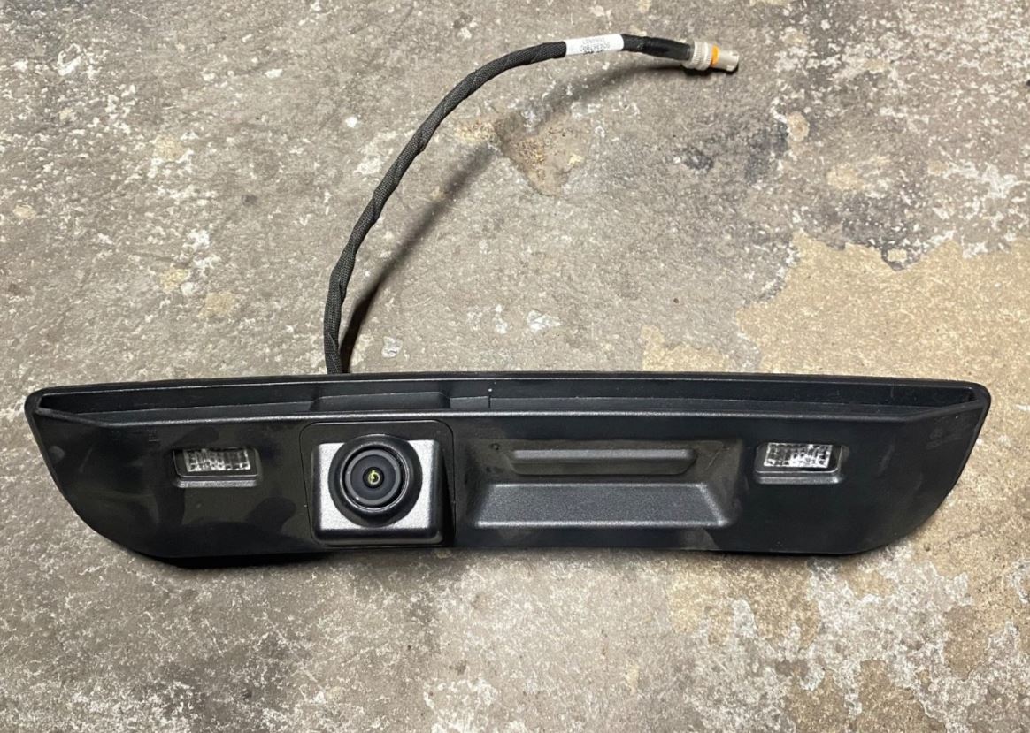 OEM | Rear License Plate Lamp Module Fits 2021-2023 Trailblazer GM 42794562