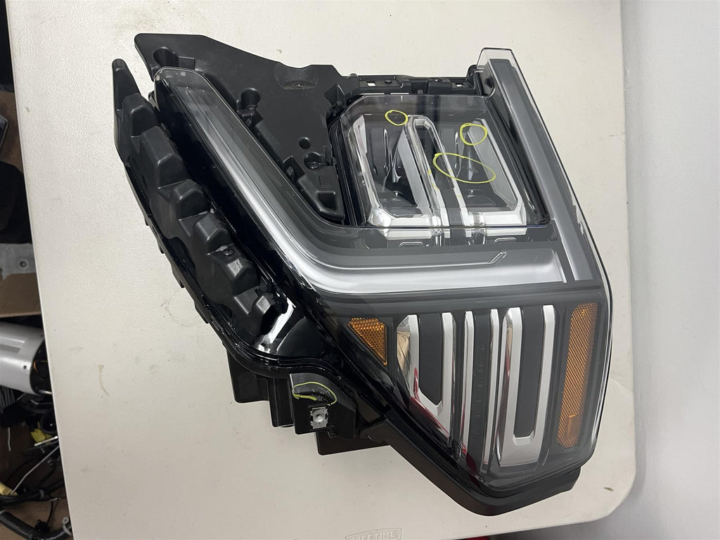 Genuine OEM 22-26 Headlight For Sierra 1 Scratch 1 Brk Tab | 85064856 GM