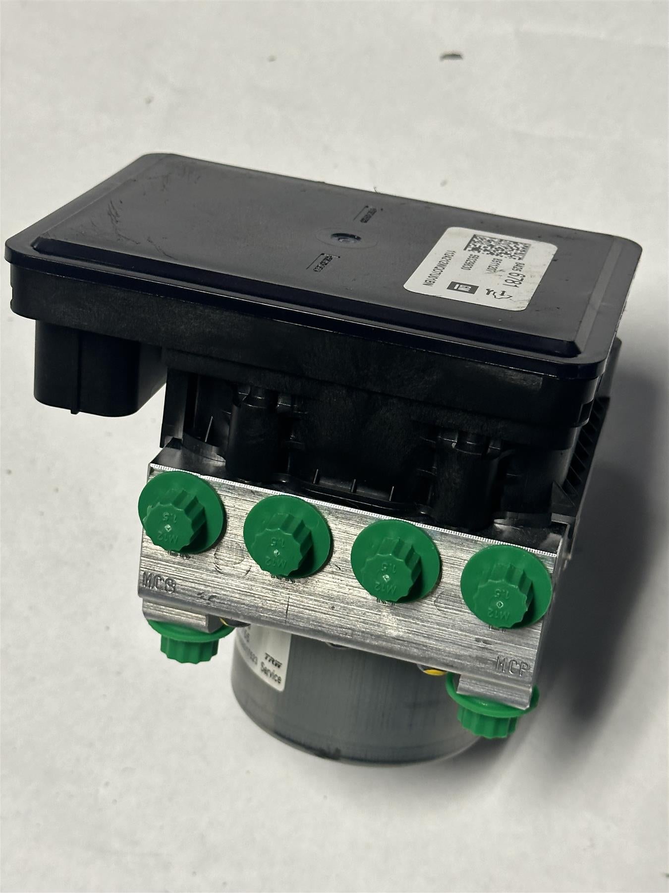 Genuine GM Electronic Brake Control Module ABS Assembly 84609552 OEM Escalade