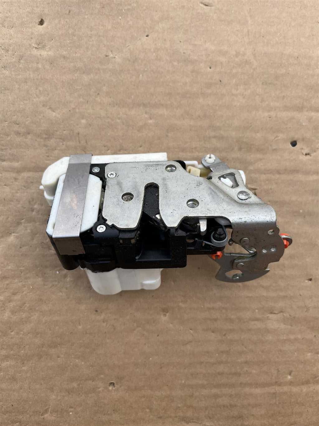 GM 16872414 Right Door Lock Actuator OEM Reference Truck SUV