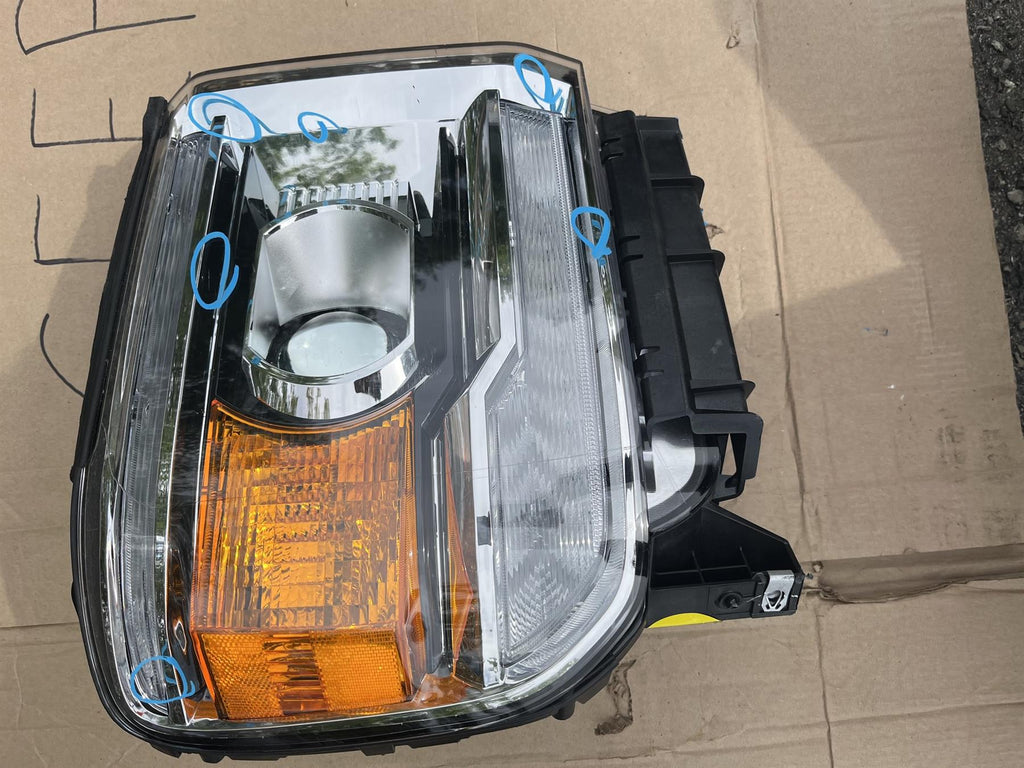 OEM General Motors Headlight 19433915 Genuine GM Front Lamp