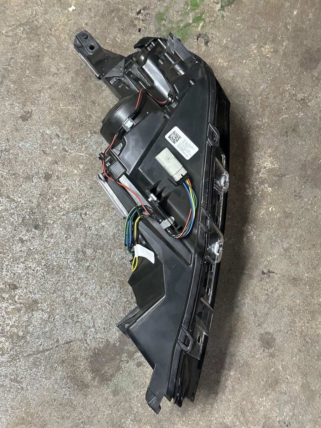 OEM | Headlight Assembly HID Right Passenger Side fits Impala 15 - 20 84160413