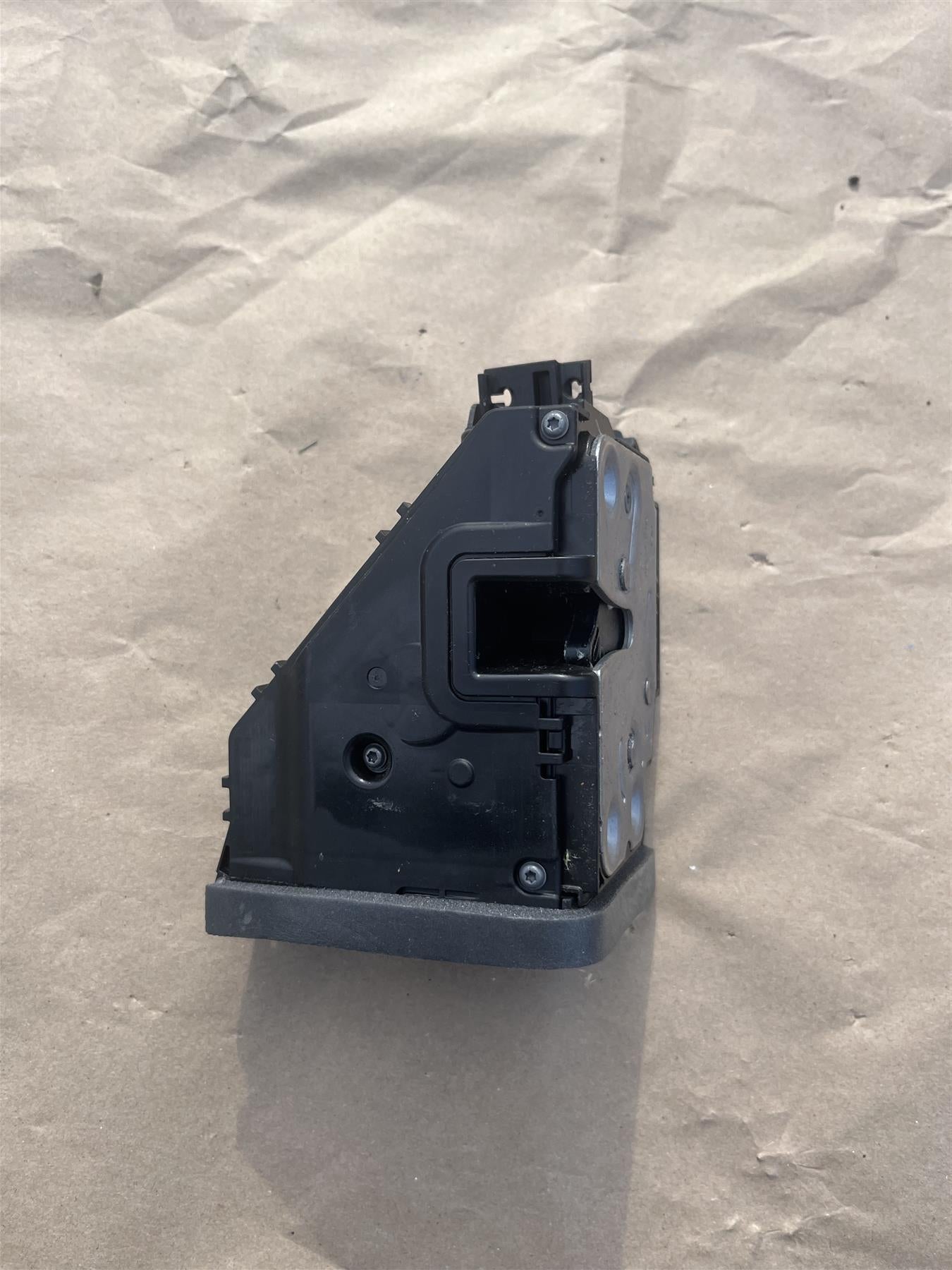GM Front Driver Side Door Latch Assembly 13540955 Chevrolet Corvette OEM