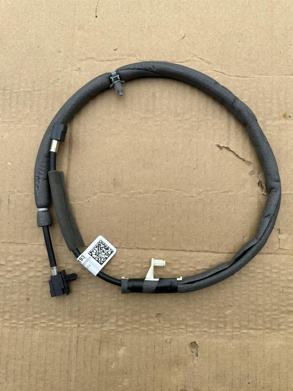 GM OEM 23300781 300V Battery Cable Assembly 33207402 Volt