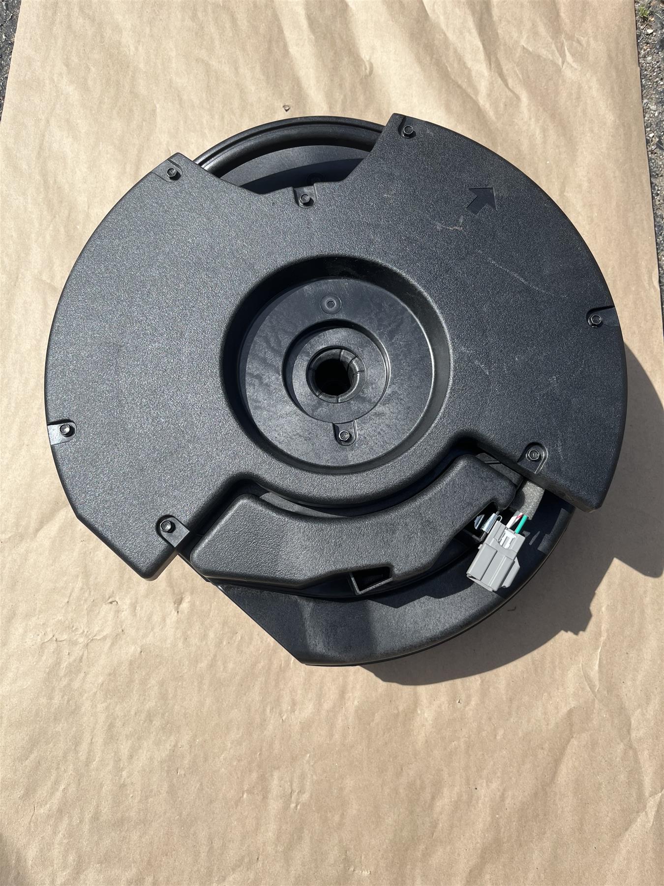 Genuine GM Radio Rear Compartment Speaker 39106695 2018-2020 Audio System OEM