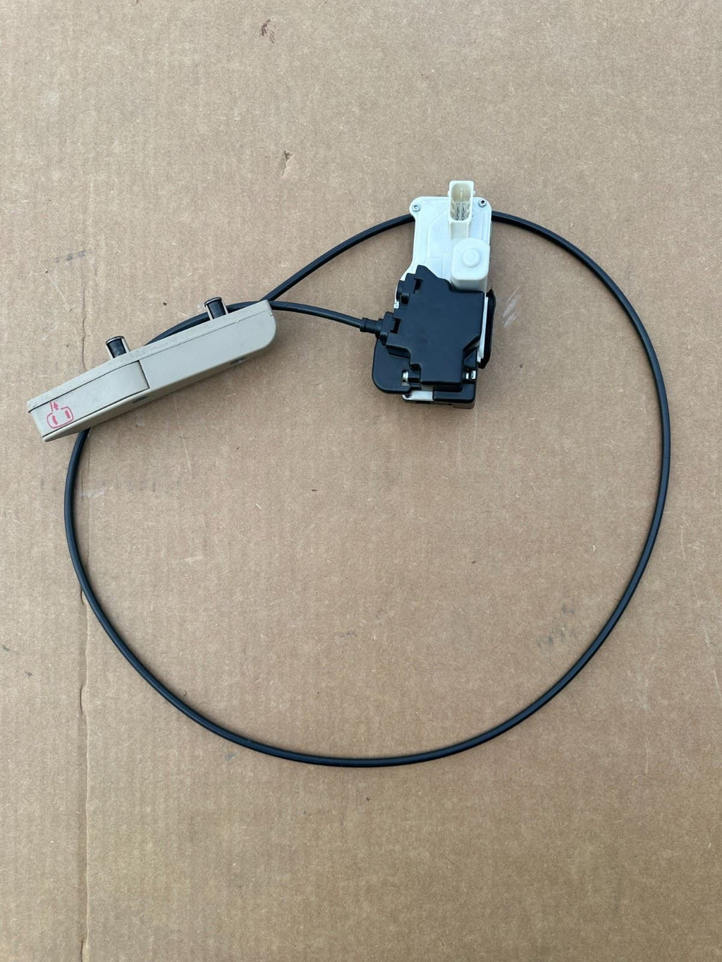 OEM 11-14 Cadillac CTS Front Right Passenger Door Latch Assembly Cashmere