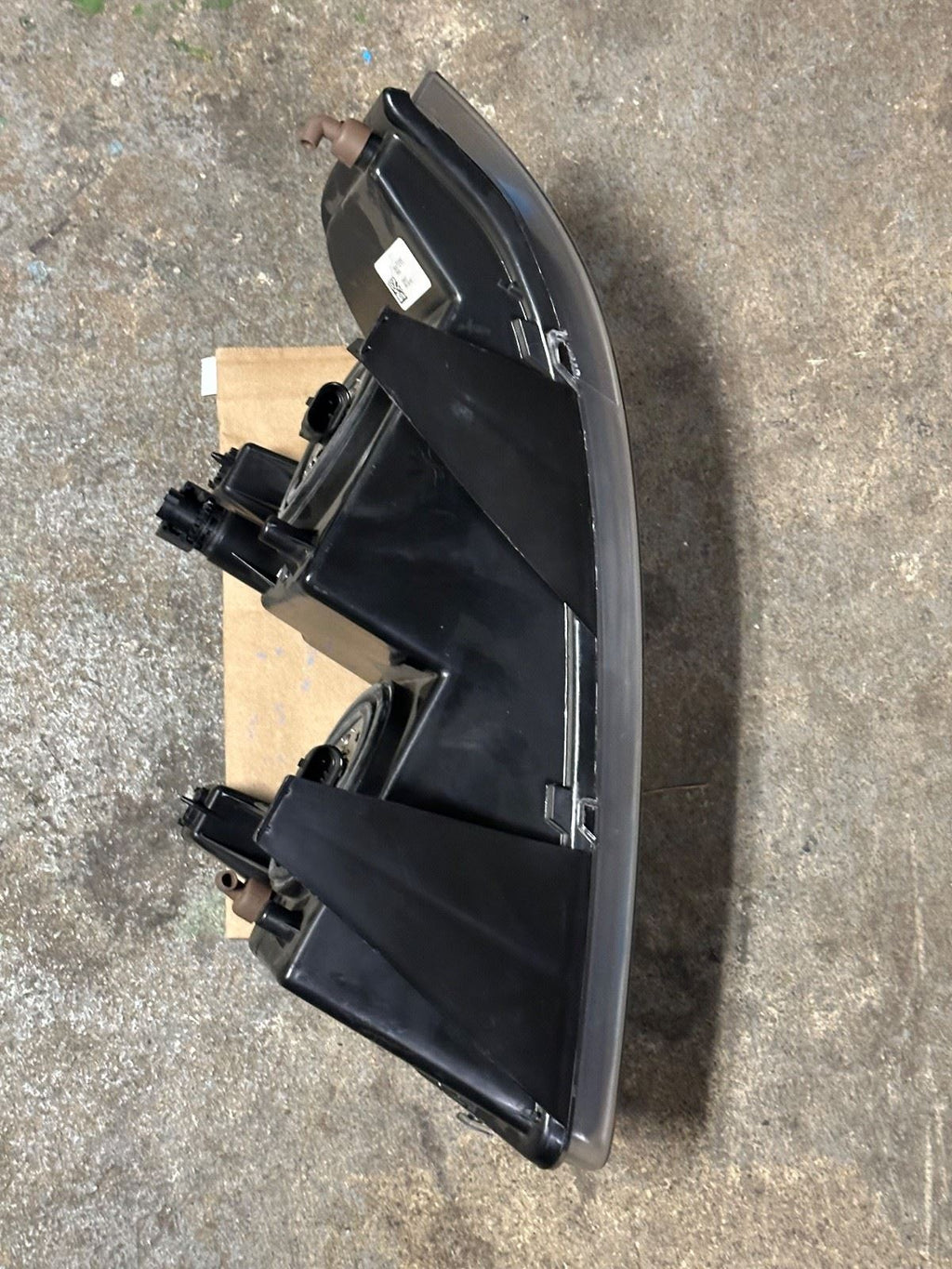 OEM | Headlight Assembly Passenger fits 03-24 Savana and Express 85577295