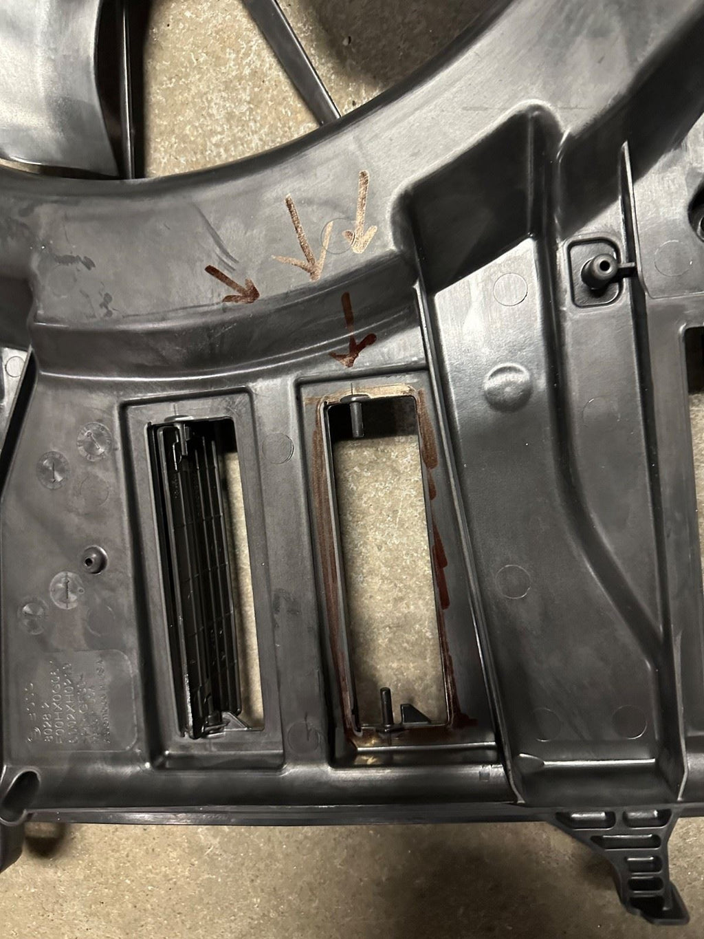 OEM | Fan Shroud and Assembly fits 16 - 19 Malibu Hybrid 1.8L 84297686