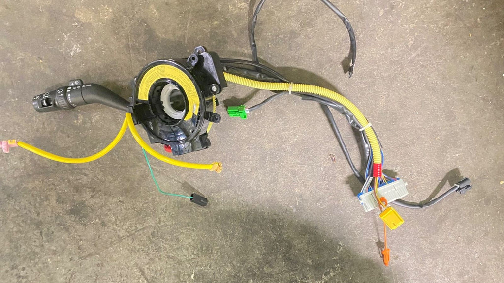OEM | Switch, Turn Signal and Headlamp Dimmer fits 2008-2010 H3 GM 25867278