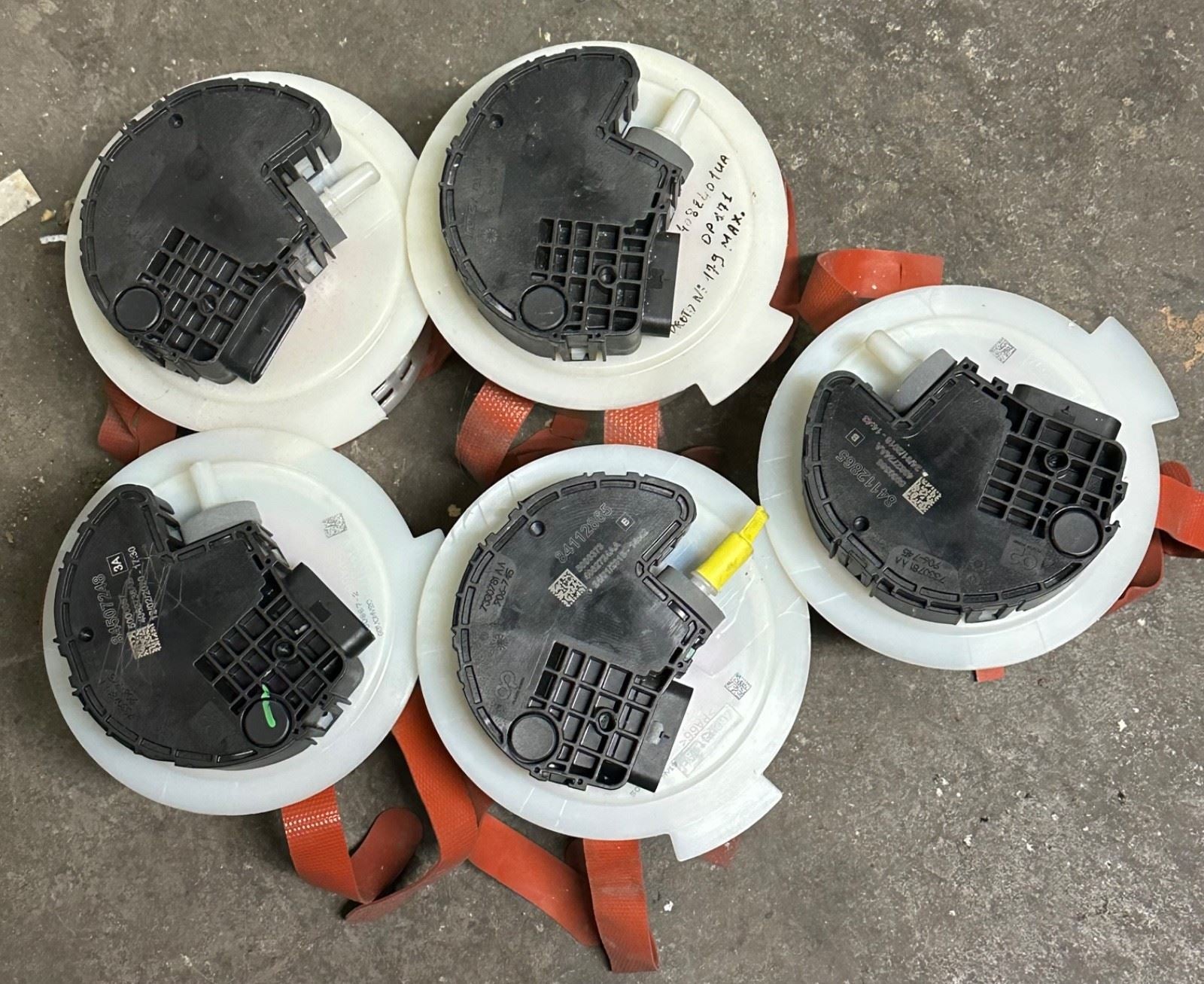 OEM | DEF Pumps Unknown Application Without Float Many Applications 5 Piece Lot